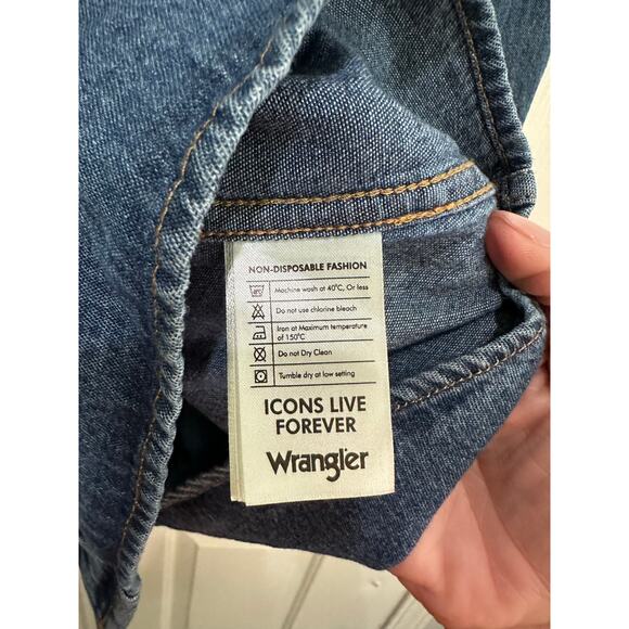 Wrangler 27MW Icons Western Cowboy Pearl Snap Denim Shirt Size Large - Picture 5 of 5